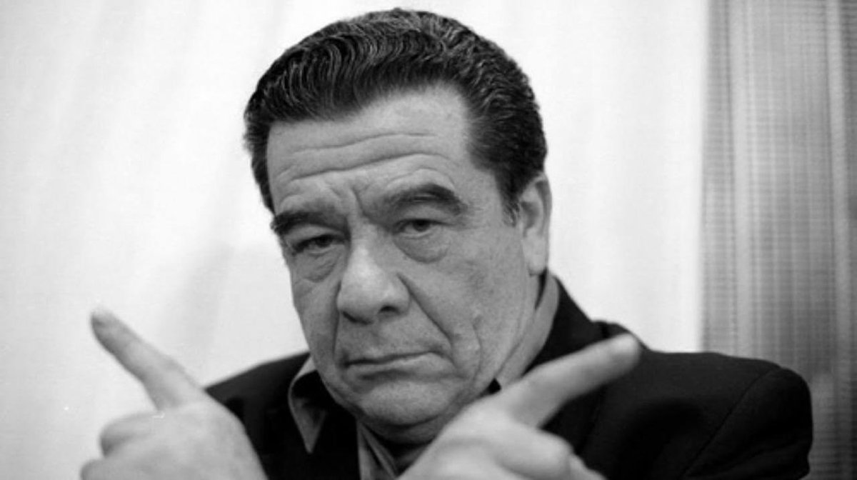 Hoy se fue nuestro querido Tom Lupo. Carlos Galanternik. Chaqueño universal. Fue una figura clave en la década de los 80’ en Buenos Aires. El último sicoanalista que dio la cultura del rock.
Tom será recordado como lo que fue, un hombre de luces de gentil corazón.
Fito Paez