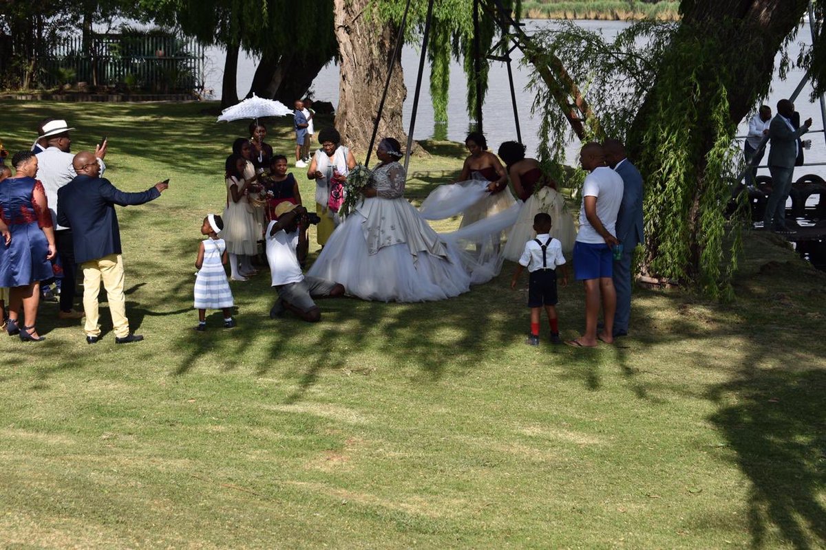YandzaMidas's tweet photo. #VaalTwitter #Vaal 🇮🇹
Hi guys after this pandemic is over and you sbwl to host an Event, Wedding, Music Video Shoot, 21st, Baby Shower, Year End Functuon or Lockdown End Function any event by the river at affordable prices please consider us. 🙏🏿🇮🇹♥️ https://t.co/NC330jdogz