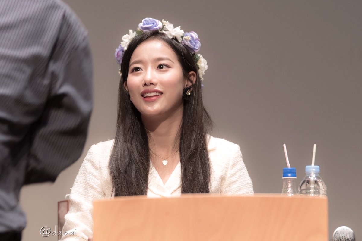daipril75's tweet photo. 생일 축하해〜🎉🎉🎂
항상 밝은 나은에게감사하고 있습니다. 
앞으로도 항상 웃는 얼굴로〜‼︎

 #에이프릴 #APRIL #나은 #Naeun #ナウン
#HAPPY_NAEUN_DAY 
#나은이는_나의_영원한_팅커벨 https://t.co/oTO8NT2AQl