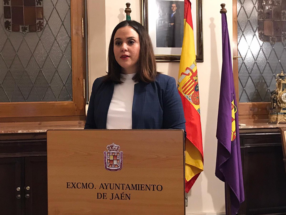 AytoJaen's tweet photo. #COVID19Jaén || Desde el 16 de Marzo, con la declaración del Estado de Alarma, la Concejalía de Políticas Sociales ha destinado 132.685 euros en ayudas, ha proporcionado más de 23.000 comidas a hogares vulnerables y ha reducido a la mitad el tiempo de concesión de ayudas. Hilo👇 https://t.co/mqJiAPf7Xe