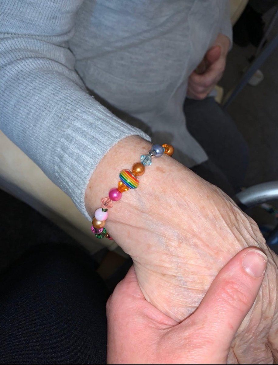 MissLee_GB's tweet photo. Rosie & Lacey took random acts of kindness to a whole new level today and made beautiful rainbow bracelets for the Keyworkers and residents of their mum's work. What big hearts you two have ♥✨ 🌈 #ramdomactsofkindness https://t.co/225YQwPazb