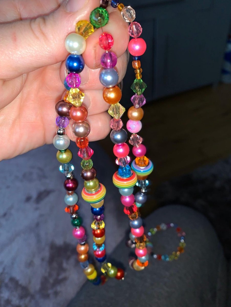 MissLee_GB's tweet photo. Rosie & Lacey took random acts of kindness to a whole new level today and made beautiful rainbow bracelets for the Keyworkers and residents of their mum's work. What big hearts you two have ♥✨ 🌈 #ramdomactsofkindness https://t.co/225YQwPazb