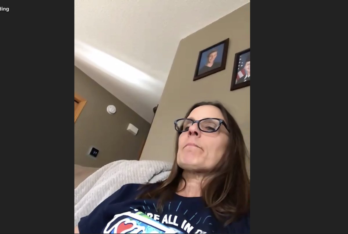 This morning Lori Smith, head cook from St. Cloud &amp; <a href="/SEIU/">SEIU</a> 284 member, joined <a href="/mnhouseDFL/">Minnesota House DFL</a> leaders to share why it's so important they are passing HF4415, a bill that will help make sure bus drivers, paras &amp; food service workers aren't laid off during this pandemic. 💪 #mnleg