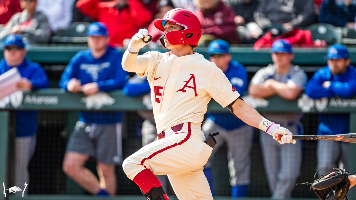 Arkansas Baseball on X: Arkansas combined two uniform design concepts  we've seen a lot lately, the cream color and throwbacks, and knocked it out  of the park with this jersey. Our 𝙎𝙐𝙉𝘿𝘼𝙔