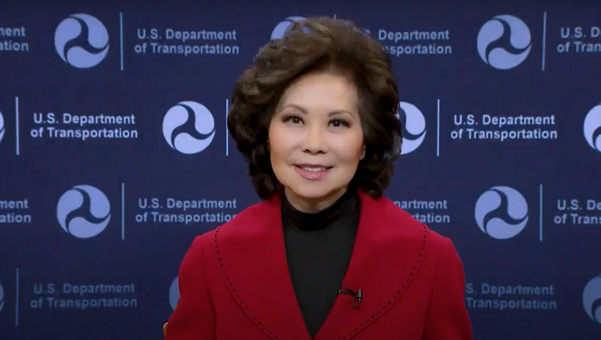FTA_DOT's tweet photo. On behalf of @SecElaineChao​ &amp; @USDOT—THANK YOU to America’s #transit workforce. Many transit employees are making incredible sacrifices to ensure America keeps moving during this difficult time. You truly are America’s heroes #AmericaWorksTogether https://t.co/VjmhvQtkSL https://t.co/WpQvOeNj8m