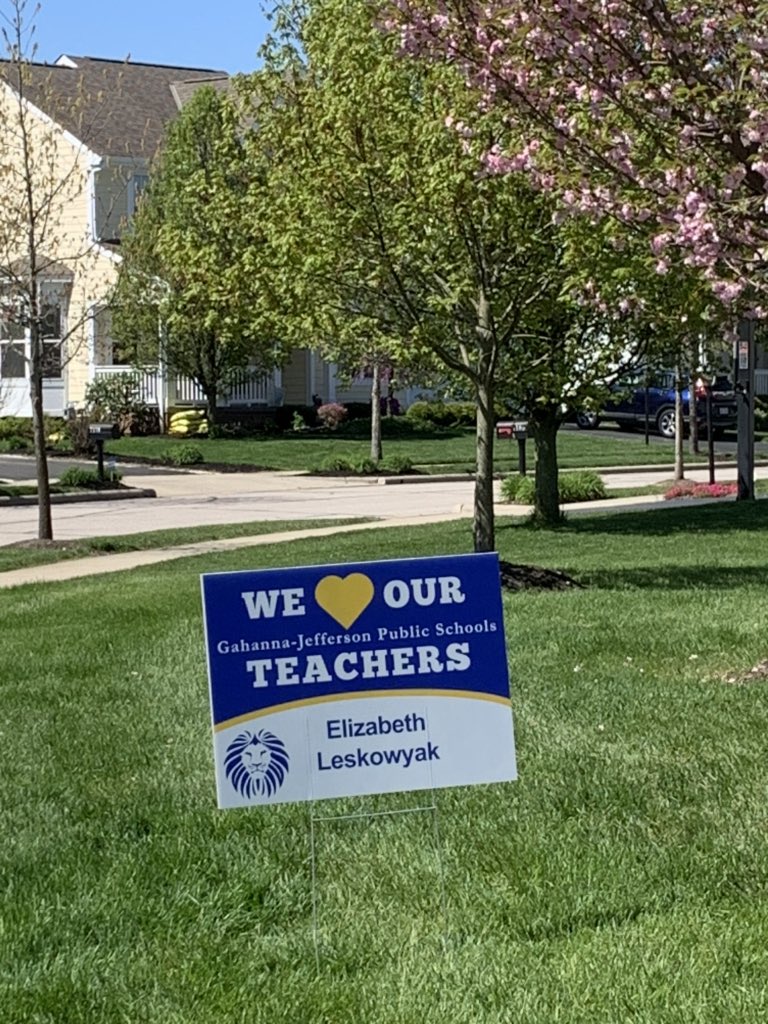 LeskowyakL's tweet photo. Thank you, GLHS! I love being a lion. 💙💛#oneprideonefamily https://t.co/rc8tjKon5X