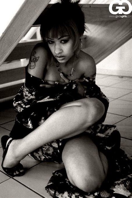 19 and serving face before I really knew what the fuck I was doing, lol. 💕  Fun reminiscing to lifetimes<a href="/tag/yesmistress"class="tags"><span>#yesmistress</span></a>