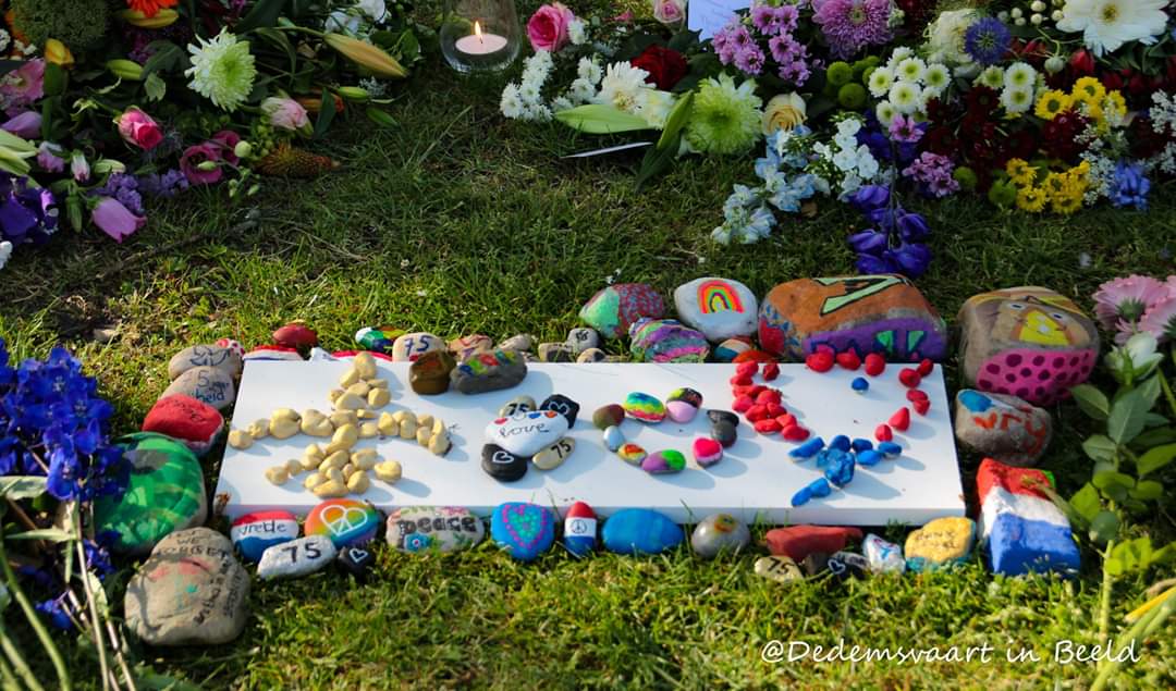 ddvinbeeld's tweet photo. Scouting Dedemsvaart #dodenherdenking2020 https://t.co/Y8kQBnfdBN