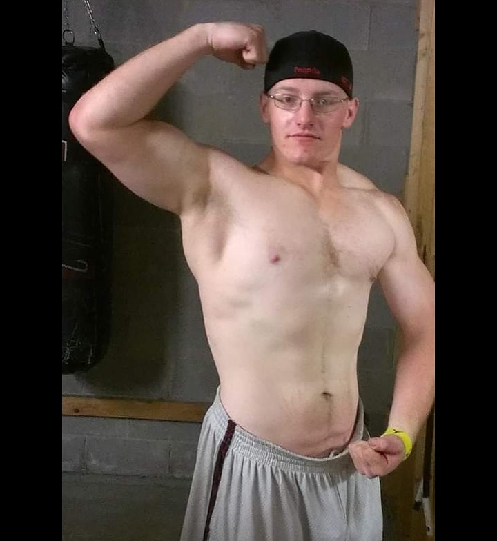 Thepointus1's tweet photo. A photo of my very deeply hypnotized homophobic homo-hating neighbor mindlessly posing shirtless in our garage,his sweaty musky odour filling the room on the direct order of his hypnotist my very gay roommate who he hates and attacks regularly in his normal state of mind!!!. https://t.co/k4j17Vzul4