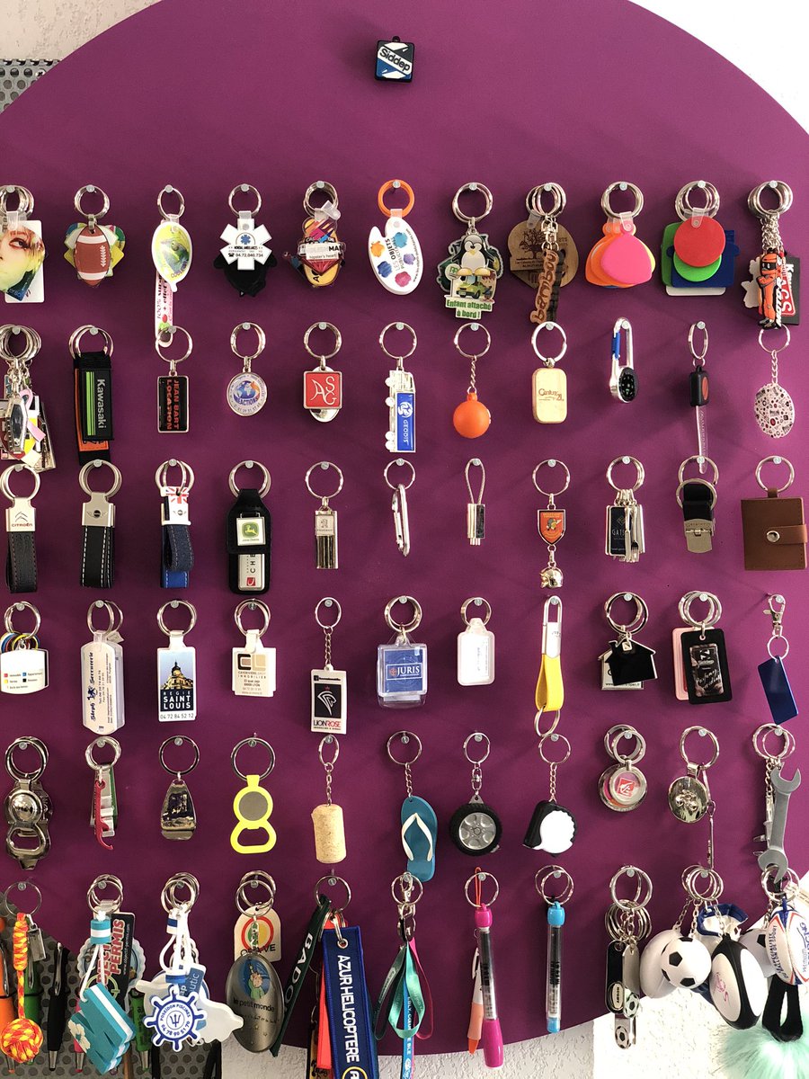 SIDDEP's tweet photo. Le confinement aura permis de prendre le temps de ranger le showroom ! La preuve en image ! on vous attend nombreux dès que possible pour remettre de la vie chez SIDDEP Chassieu. Siddep la société qui marque !Objets, cadeaux et textile publicitaire ! TOUT vos objets personnalisés https://t.co/z3m5tbhHKC