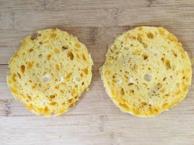 FunkyKeto's tweet photo. 90 Second Bread – Easy Bread https://t.co/N1NtoqbFDl https://t.co/NDpAuIkwwf