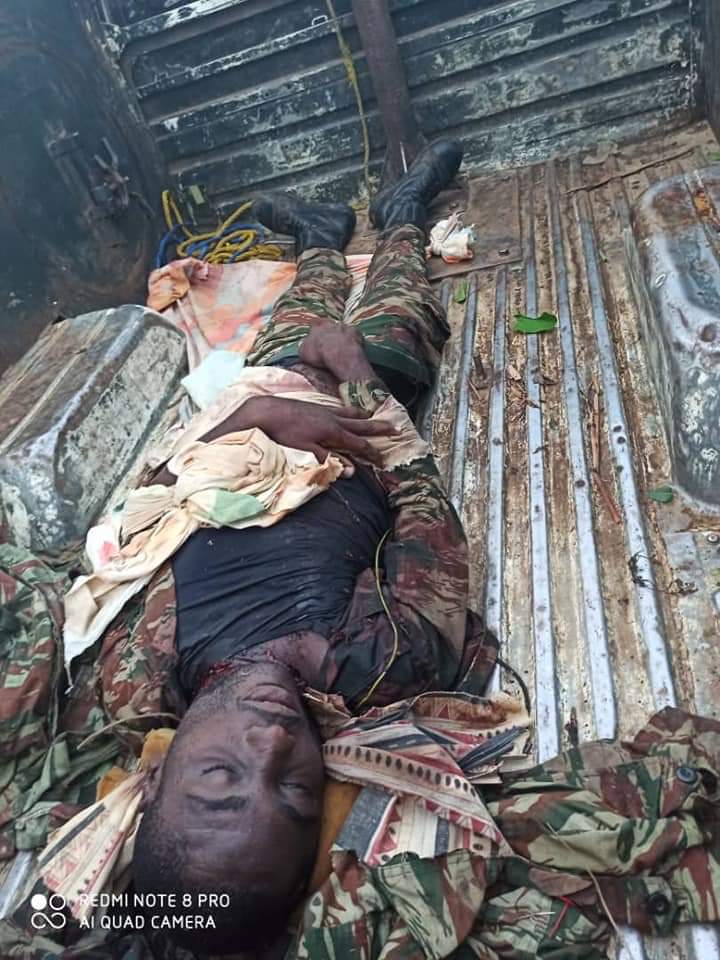 DFombat's tweet photo. #Bafut Amba retaliation
This is what happened to some of LRC soldiers who raped an old woman now hospitalised in pains and  murdered people by headheading them in bafut over the last weekend 04/05/2020. @UKParliament @realDonaldTrump @DavidDavisMP #Ambazonia_Must_Be_Free https://t.co/XuPGrx3cLi