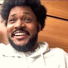 SNixxa's tweet photo. @CoryxKenshin says in his #SpookyScarySunday video sit back grab some snacks like a Chic-Fa-La Chicken Sandwich.
Me ITS REAKING SUNDAY!!!
The way cory looks back at me:
*Cory's thoughts* Look at this dude. Thinks I don't know that Chic-Fa-La us closed on sunday...freakin loser! https://t.co/M6YoAtqfe7
