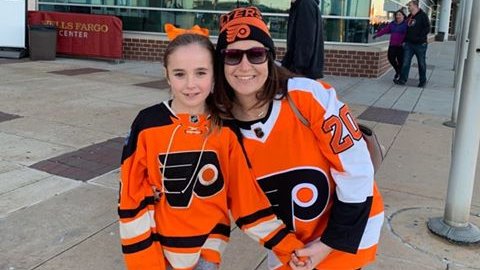 LVPhantoms's tweet photo. Local teacher Jennifer Armstrong is vying for the title of @NHL Future Goals' Most Valuable Teacher. The hockey mom of a @PhantomsYouth player, teaches at Owen J. Roberts Middle School in Pottstown. Help her win by voting, contest ends Friday, May 8!

🗳️→ https://t.co/hlTfDJqJwY https://t.co/Bevk8AqY65