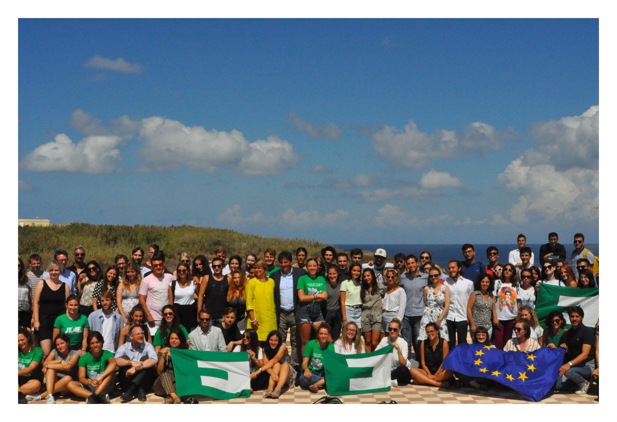 Sono aperte le candidature al Seminario di Ventotene, XXXIX edizione (30 agosto-4 settembre): un'esperienza unica!

La scadenza per presentare le domande di partecipazione è il 31 Maggio

Leggi il bando e candidati ora qui: istitutospinelli.org/2020/04/21/sem…

#Ventotene2020
