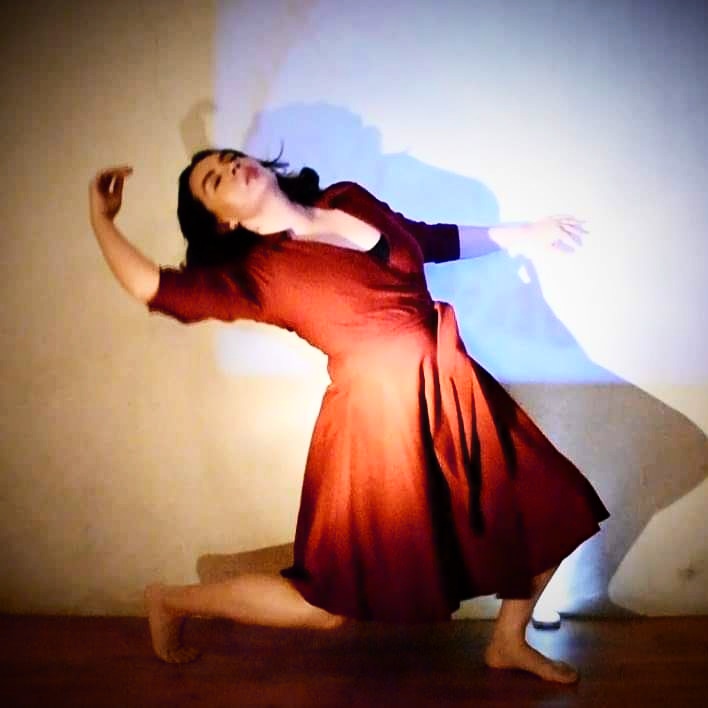 mg_lome's tweet photo. Aún en el proceso de redescubrime, después de tantos años oculta detrás de mis hermosos bailarines. Aprendiendo que esta soy yo y que este cuerpo que soy es el que me hace bailar cada día.
#dancer #bailarina #dancephoto #lights #dance #danza #contemporaryart #contemporarydance https://t.co/6UKqVqKbVG