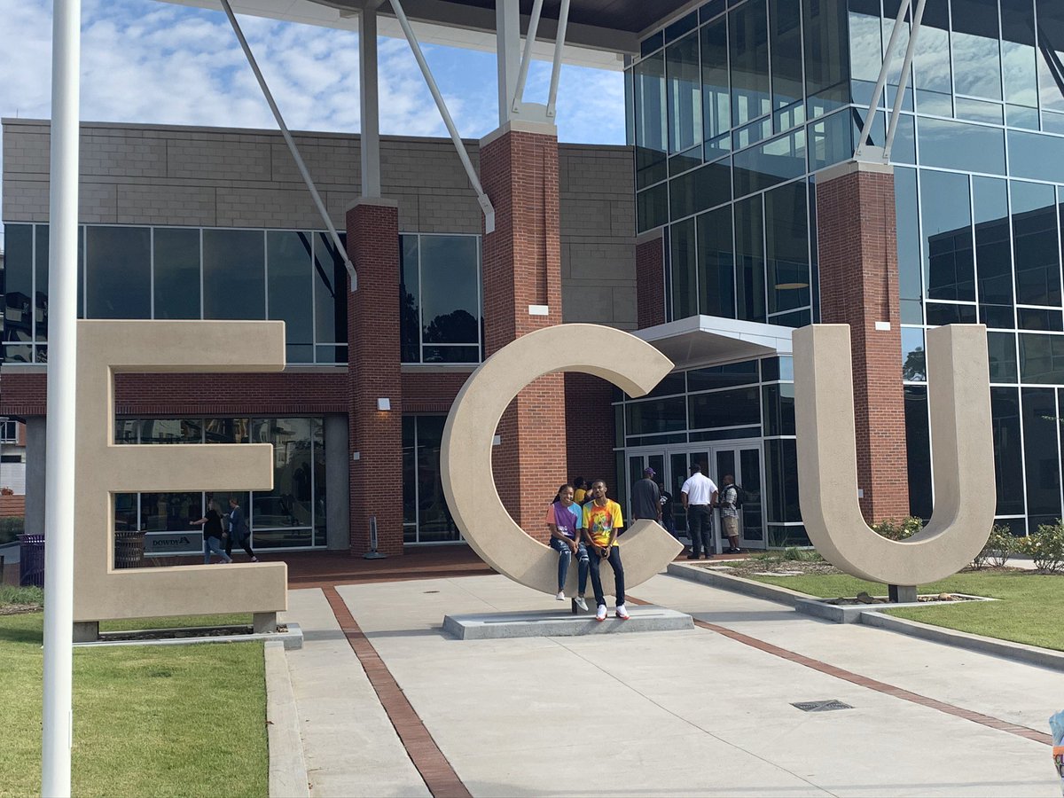 jacorybrunson's tweet photo. I realized that I never posted on twitter but I will be attending East Carolina University in the fall on a pre-dental track. #ECU24 #piratenationbound Insta:@jacorybrunson https://t.co/MUU8hdDdte