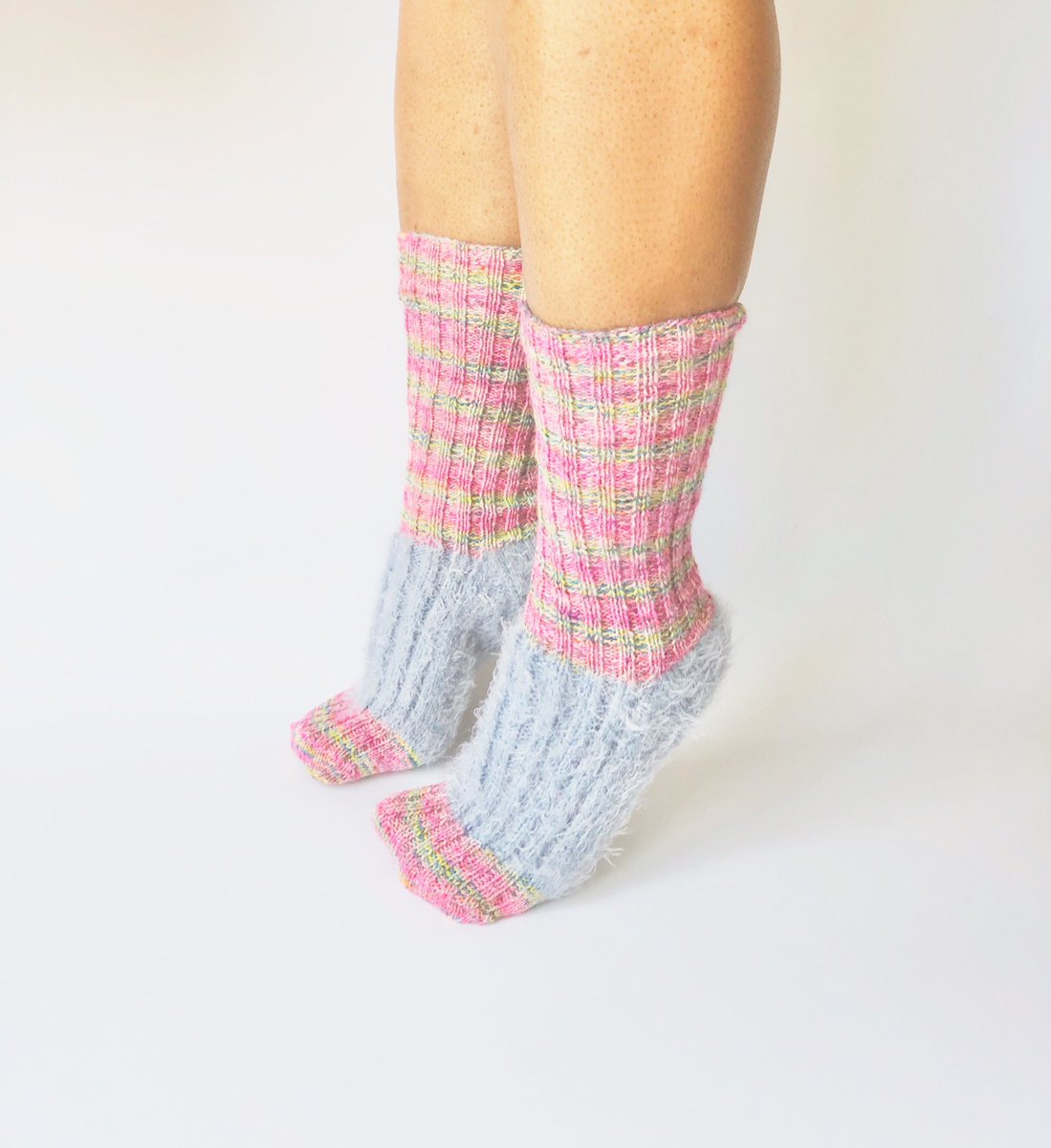 notknotknits's tweet photo. Anyone else got the fuzzies? Newest addition of my Fuzzy Bottom Collection. Happy knitting! 🧦 https://t.co/oyob0eCbT4