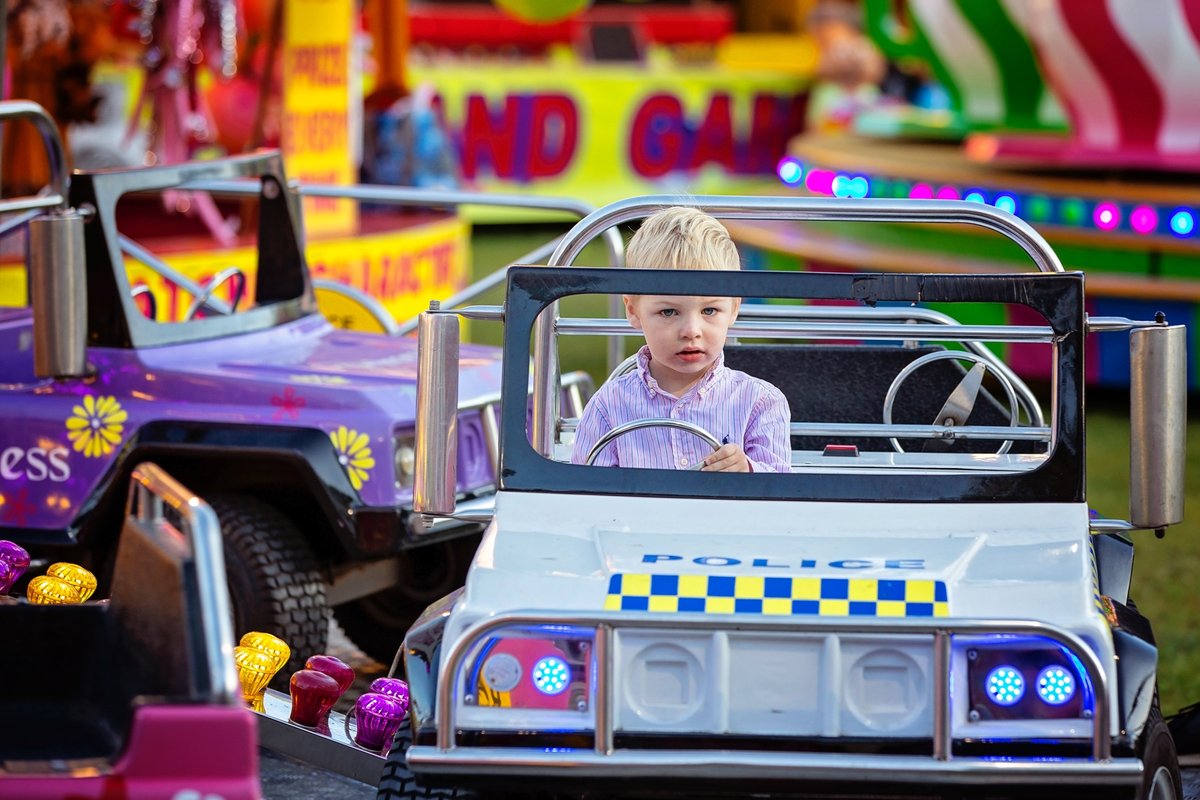 KmC_Photos's tweet photo. [F A I R G R O U N D]

Seems like only last week we were enjoying the fairground 

https://t.co/Dutsy6qwgJ

#treasured_childhood #my_magical_moments #editformagic #tenterden #photographytenterden #family #childrenphotographertenterden #atthefairground #lifestylephotography https://t.co/W9fKPen9Oi