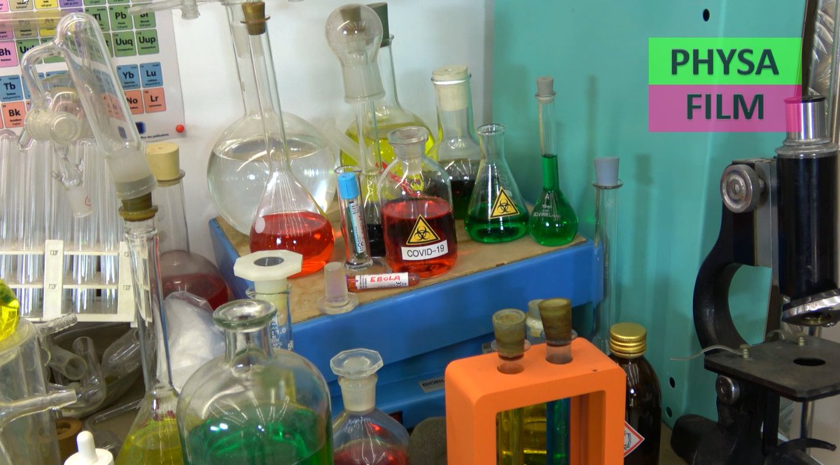 Physafilm_Fr's tweet photo. Pour sa prochaine vidéo se déroulant dans le laboratoire de sécurité biologique P4 de Wuhan, le professeur @physafilm recherche désespérément 5 secondes d'insultes en chinois. Twitter, tu peux nous trouver ça ? Merciiiiii https://t.co/x4DoLyNSJb