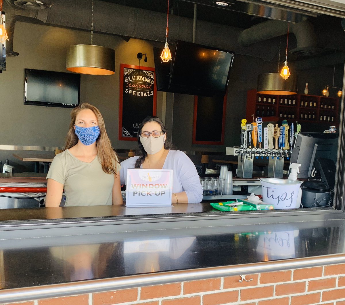 LanesBowlBistro's tweet photo. Good day for a window pickup! #lanesbowlandbistro #laneslife #takeout #takeoutwindow #mashpeebowling #mashpeecommons https://t.co/7wlMuSky54