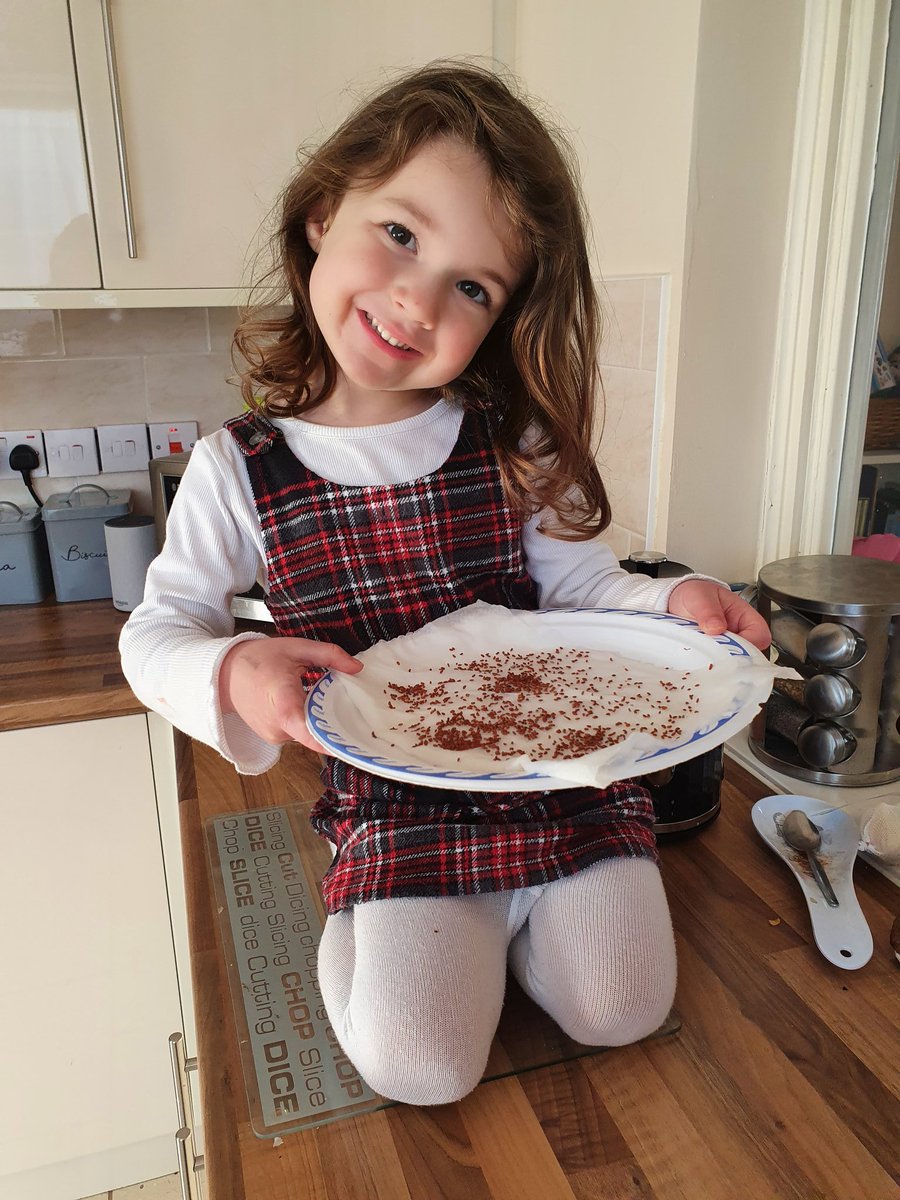 Growing cress seeds, having a science day today <a href="/TemplarsPrimary/">Templars Primary Sch</a>