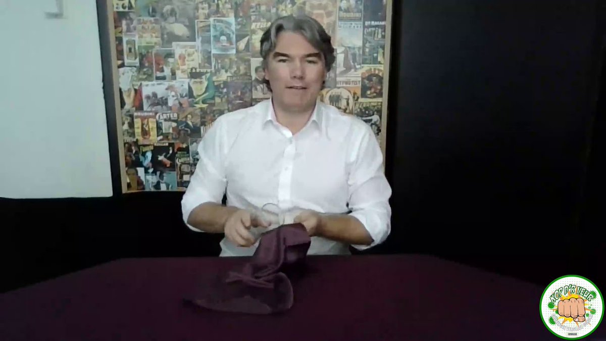 Een bijzonder drankje – DE VALSSPELER 10
Vandaag tovert <a href="/DeValsspeler/">De Valsspeler</a> wel een heel bijzonder drankje tevoorschijn!
ow.ly/EvrF50zvJ4W