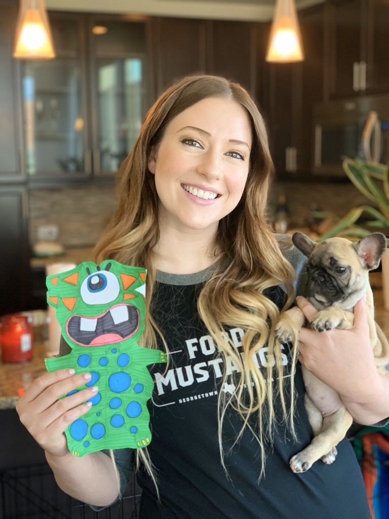 MsJonesArtClass's tweet photo. May the 4th be with you! This week, learn how to create your very own Alien using your name! https://t.co/Bge44Mjagw I can’t wait to see what our mustangs come up with! Also, meet Rocky, our new puppy who makes a cameo in the video! 🐶👽@ElementaryFord https://t.co/DiKYj0YoZG
