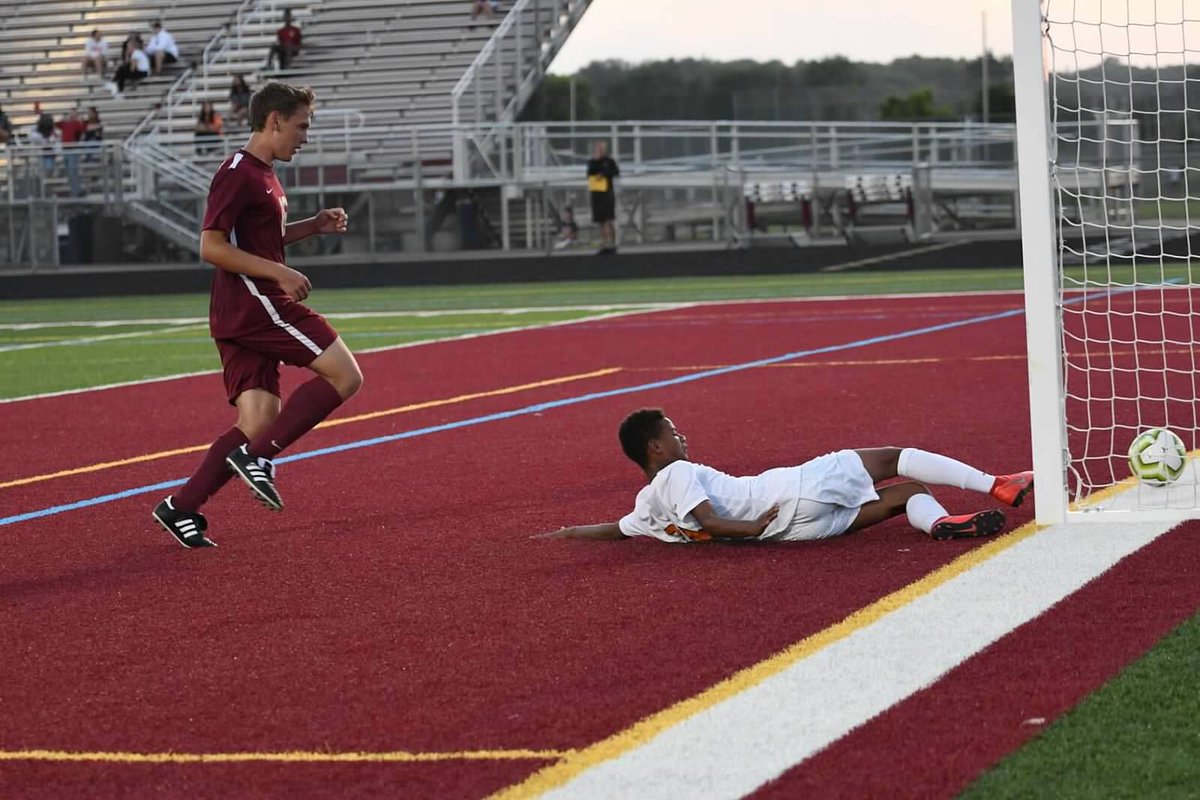 FHS Boys Soccer tweet media