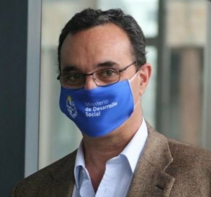 CachoBochinchee's tweet photo. Votá por tu inútil preferido. https://t.co/iZa7QtauNi