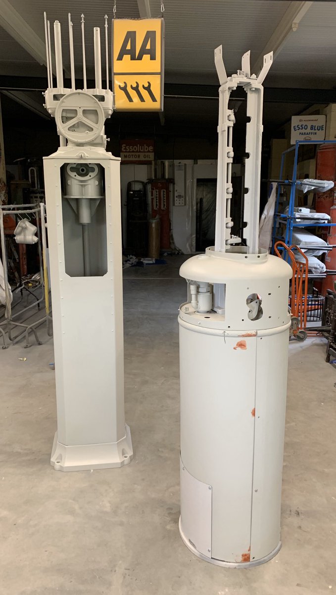 UKREST0RATI0N's tweet photo. Busy day in our workshop as always.
#restoredvintagepetrolpump #upcycle #recycle #aa #vintagemotoring #vintage #gaspump #rarepetrolpump #restorationphotos #paintbooth #bodywork #ndib #fullyrestored #properjob #testfitting #prepwork #restorationprocess #ndib #restoration https://t.co/DUOobnENlg