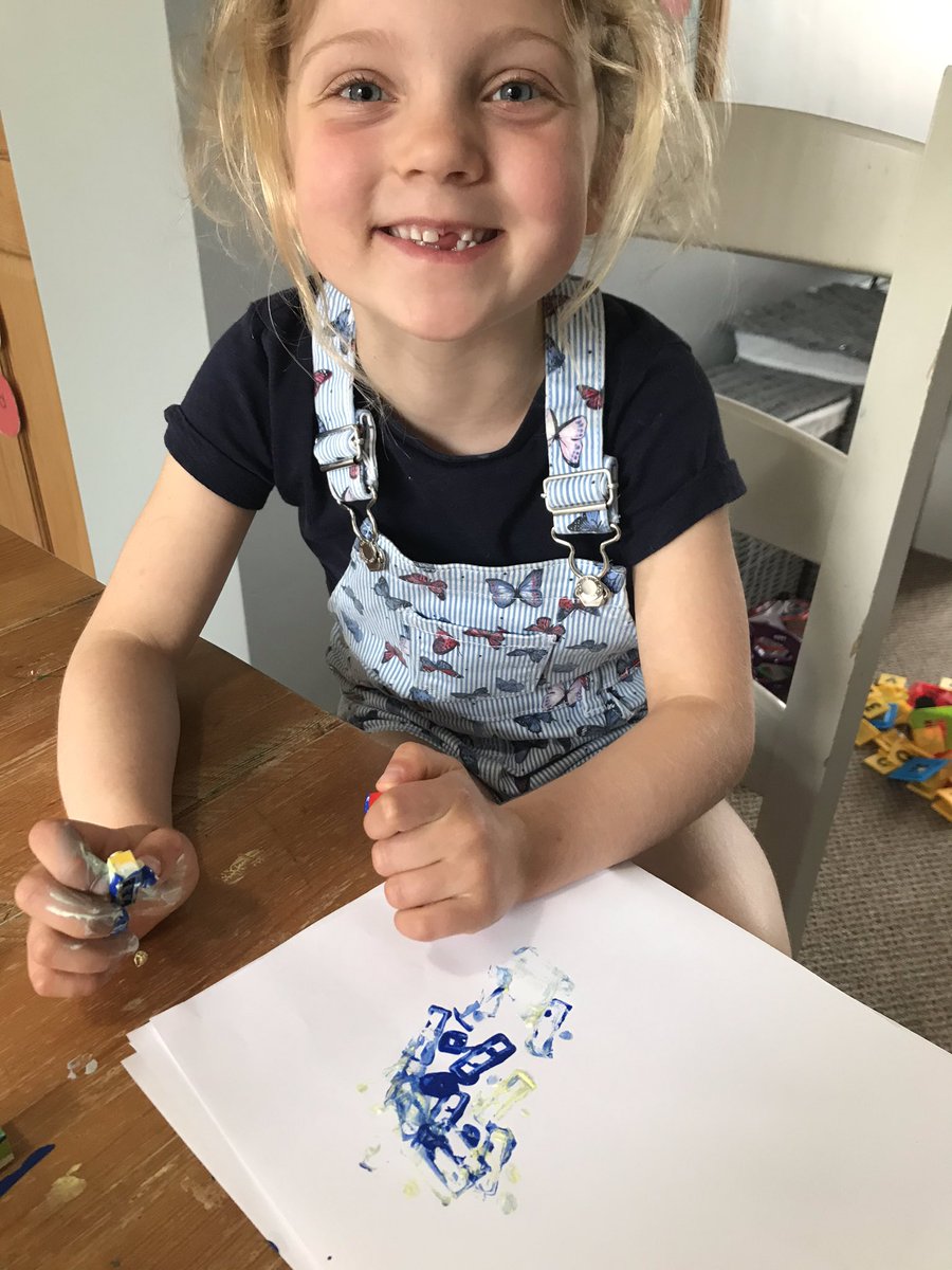 TaraEmmerson1's tweet photo. Amira has enjoyed starting Tiddler work today @JCAWakefield https://t.co/U3TdU7UhTF