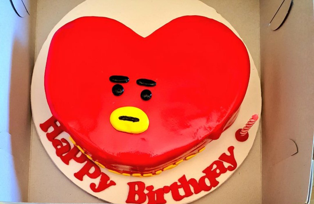 LittleDdaeng's tweet photo. If I don't have this for my birthday...
I'll be sad
#ARMYSeIcaDay #TAEHYUNG https://t.co/5h0qAq5Ee0