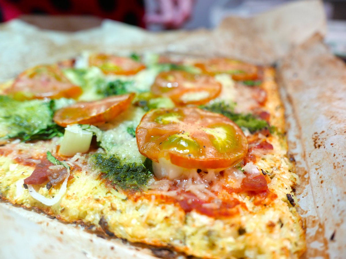 Ygua360's tweet photo. Se acerca el #RetoMoringa2020, oportunidad de combinar nutrientes con un sentido que haga del todo más que la suma de sus partes, como la paleta de colores de esta #pizza con coliflor y #Moringa. Otra pizza ganó el II #RetoMoringa: [https://t.co/b9abJ7a9ag]

#musicforyourbody https://t.co/PvW3Wlhauf