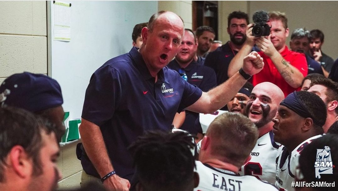 KynjeeCotton's tweet photo. 🗣Give me 3 👏🏿 and a Rick Flair!!! Its Monday set the tone for the week!!! @HatchAttack1 #AllForSAMord #Samfordfootball https://t.co/FfcHz1rpeV