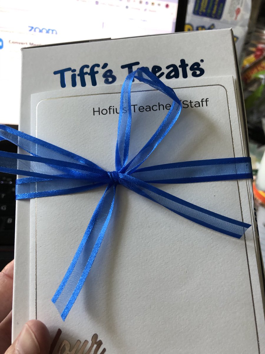 Thank you to the amazing Hofius PTO for the treats for Teacher Appreciation Week! ⁦<a href="/HofiusKISD/">Hofius Intermediate</a>⁩