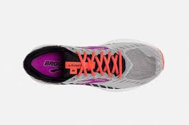 SolesInMotion_'s tweet photo. What do you get when you combine the speed of a racing flat with the cushion and durability of a trainer? The springy, quick Launch 6. Order online! We offer curtsied pickup!
https://t.co/jBL7vI7OqY https://t.co/tTJ0Dmej86