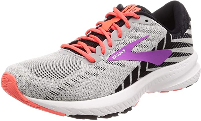 SolesInMotion_'s tweet photo. What do you get when you combine the speed of a racing flat with the cushion and durability of a trainer? The springy, quick Launch 6. Order online! We offer curtsied pickup!
https://t.co/jBL7vI7OqY https://t.co/tTJ0Dmej86
