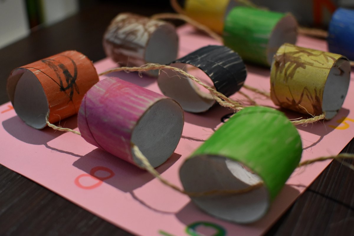 AVitsiou's tweet image. Teaching numbers by following a path.
#teachingnumbers #mathematics #finemotorskills #MontessoriInspiredActivities #handcraft