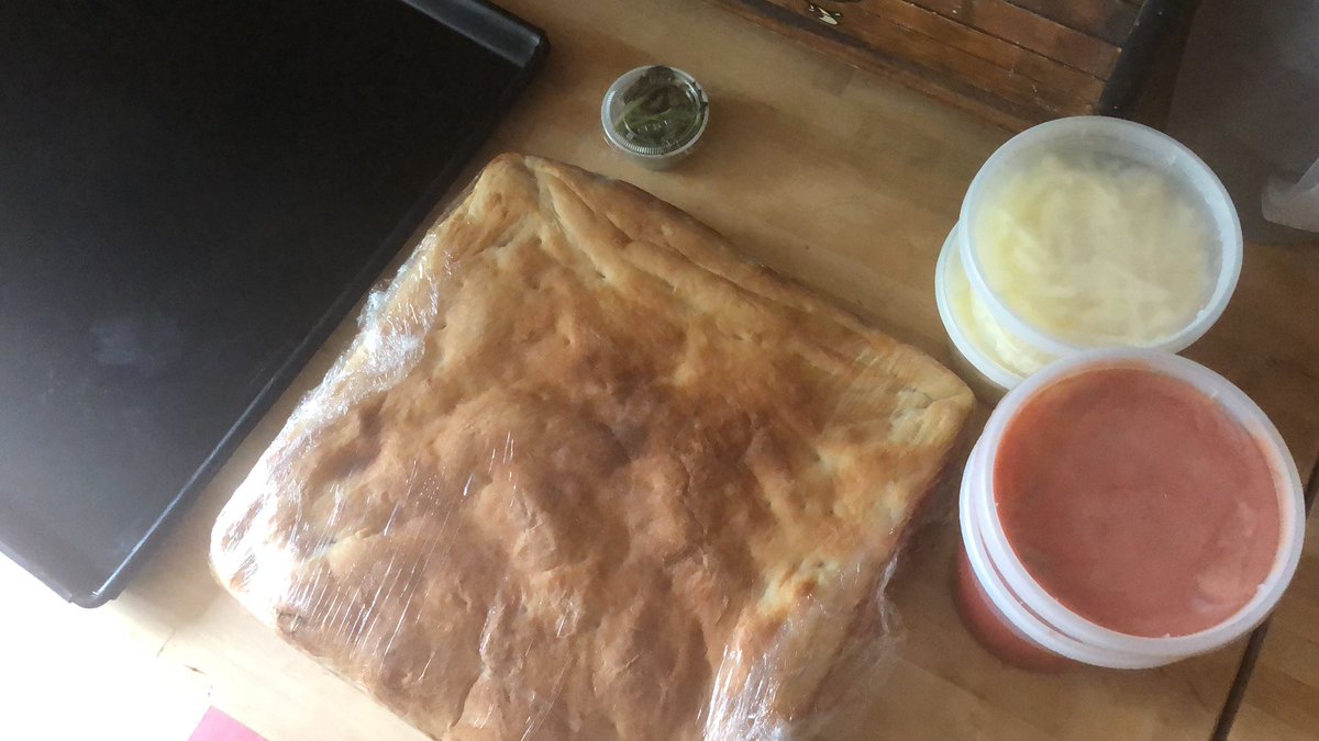 scottspizzatour's tweet photo. Looks like we’re making Sicilian pizza today at 2pm on Facebook! #pizzamaking #parbake #tonyboloneys https://t.co/k4yK3zyKJh