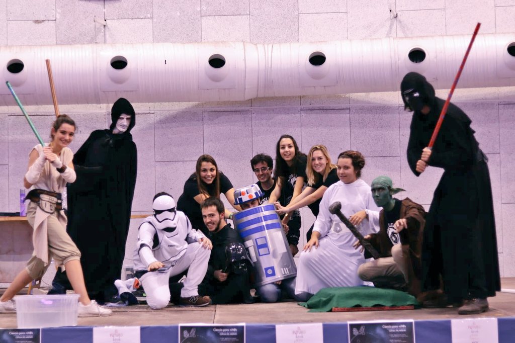 Physics_League's tweet photo. Algún día nos volveremos a ver en nuestra obra teatral divulgativa #PhysicsWars...

Hasta entonces, #MayThe4thBeWithYou

@OpticalSociety @epsyoungminds @EuroPhysSoc https://t.co/Ohi6tO3S4Z