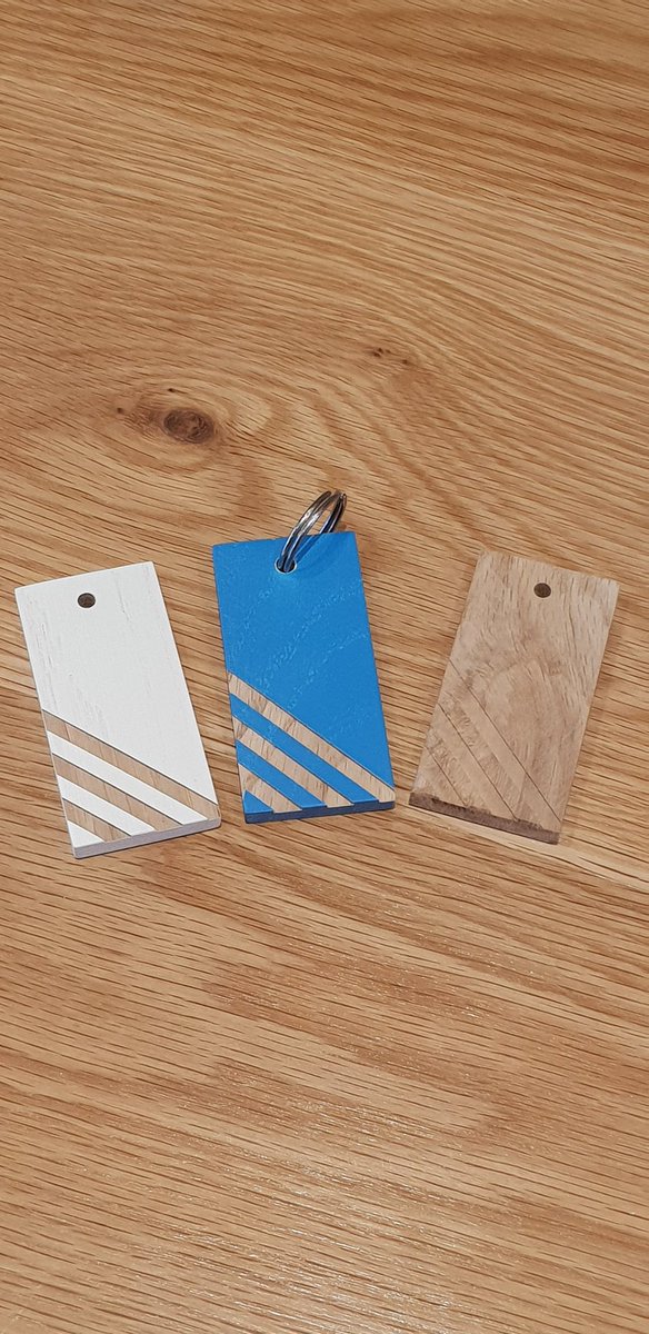 ethanrawson123's tweet photo. FOR SALE

Shoe stands, coasters, photo frames, and keyrings.

Prices below, dm for more photos or to buy.

RTs appreciated @adiFamily_ @RetroSolesUK @Millicodnor @BarneyBrazil https://t.co/3nFtrSrP6l