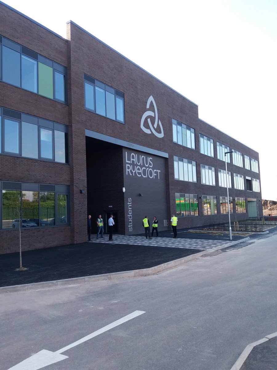 gedflanagan's tweet photo. Fantastic achievement by the @BAMConstructUK team to handover the new Laurus Ryecroft High School in Manchester today. They had to deal with Brexit, a brick kiln collapse, 2 major storms and the corona virus crisis but persevered to complete the project. https://t.co/zXQ1jAjG2f