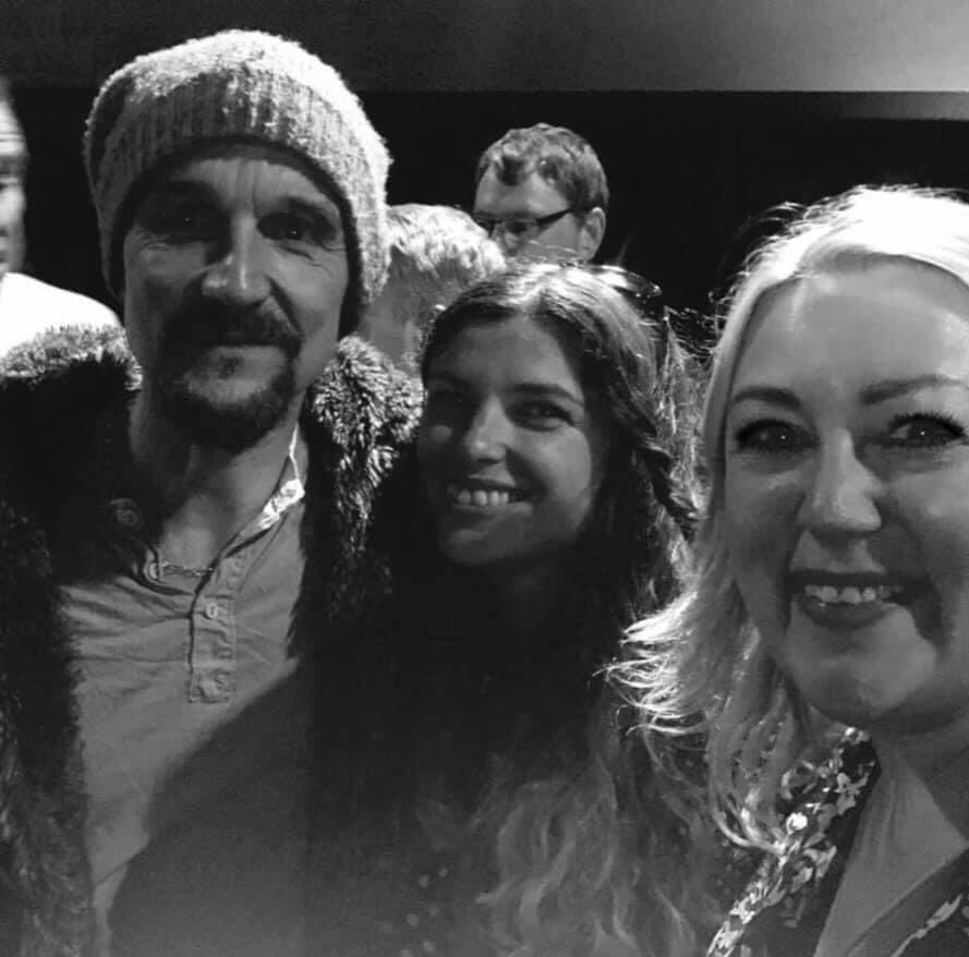 JayneMoobs's tweet photo. A party with two of my favourite Tims, what could make the day any better? #TwoTims @Tim_Burgess @RealTimBooth #TimsTwitterListeningParty @wearejames https://t.co/6vs4hXEBv7