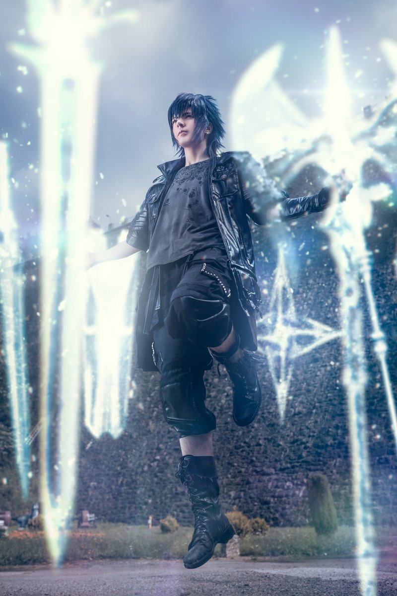 azproductioncos's tweet photo. 2017 was a year rich on #ff15 cosplays, a cosplay season right after the game release. I can recall how I was hyped to create a camping scene as well as levitation pictures with Royal Arms. Long story and insights on my IG. Noctis by @MischAxel #cosplay #fotocon #royalarms https://t.co/xhf1umQxzT