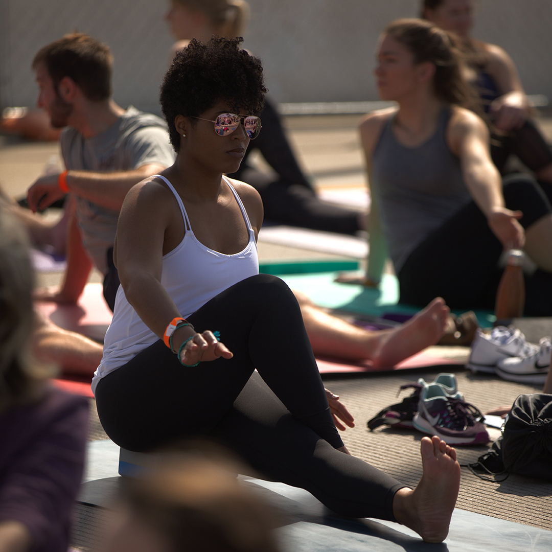 trinityparkc's tweet photo. Relax with us and @YogaNDaHood this Thursday at 12pm. Join Ebony Smith, founder of Yoga N Da Hood, for a yoga session on Facebook Live from the Ronald Kirk Pedestrian Bridge. https://t.co/KGajV7kO6Q https://t.co/Mj1IPPt1O1