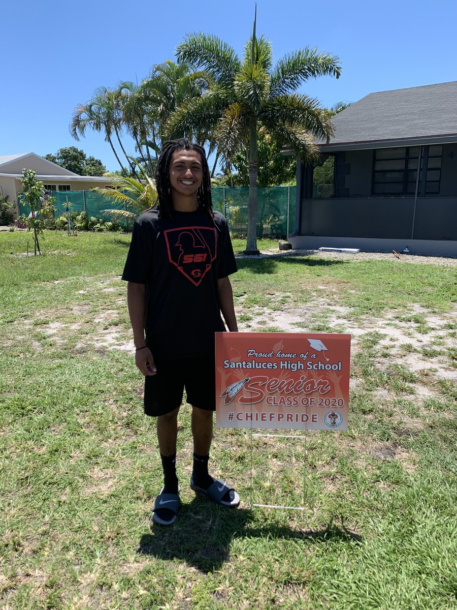 N_Franco25's tweet photo. Some @SantalucesHS Senior baseball players representing the 561 with their 🔥 #theCODEbaseball shirts & #ChiefGrad2020 yard signs! #ChiefSquad https://t.co/22EbCP3Nb7