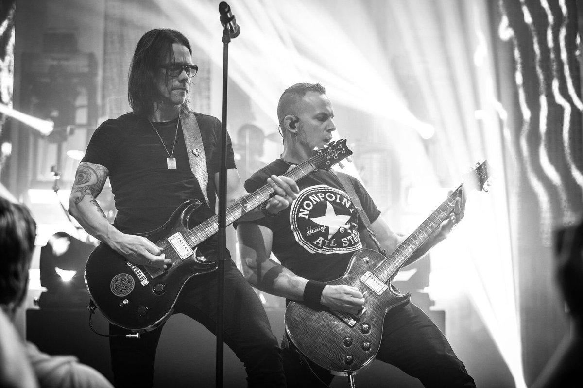 alterbridge's tweet photo. Whatever takes us away
Will be the same to drive us on.

#AlterBridge #MarkTremonti #MylesKennedy #BrianMarshall #ScottPhillips #PRSGuitars https://t.co/NSs45ZXvs6