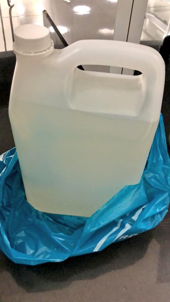 ShaunTmash's tweet photo. Sanitizers 70% alcohol 50ml R15 & 1 litre R550.Discounts👍🏼
#eNCA #Pearl #Thusi #SkeemSaam #VaalTwitter #MetGala #lockDownSouthAfrica #Floyd #SASSA #Don #Lemon #BritishAmericanTobacco #Xoli #Hlaudi #readytolove #DripFootwear #Molly #sabcnews #Rose #COVIDー19 #day39oflockdown #Rupi https://t.co/bg31xUSmo2