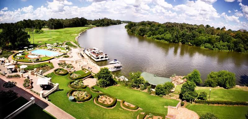 LebogangMichae5's tweet photo. The Republic of Vaal is so beautiful 🇮🇹🇮🇹🇮🇹#vaaltwitter https://t.co/HZa6AB471L